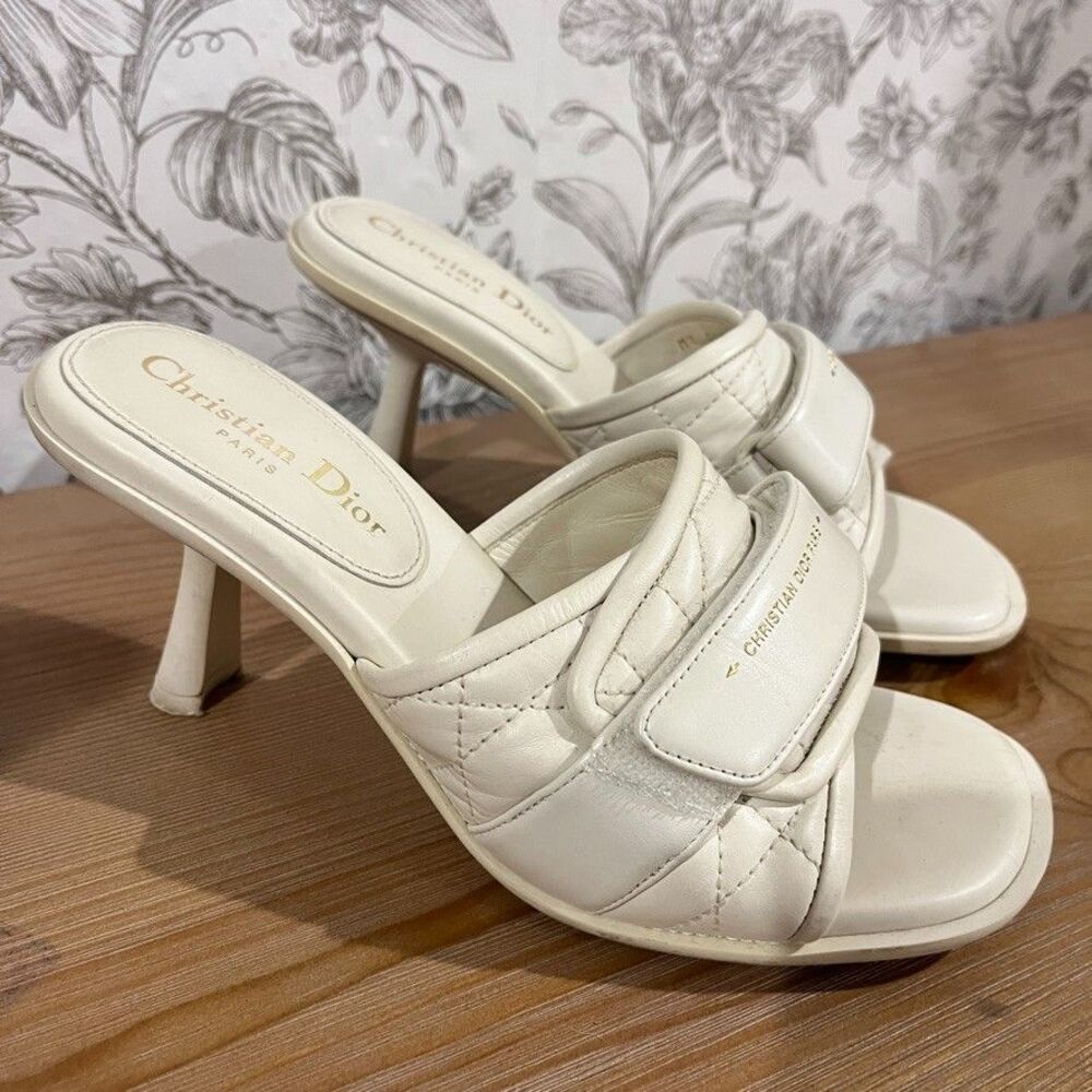 Dior White Quilted Leather Evolution Slide Sandals Heels 39.5 EUR